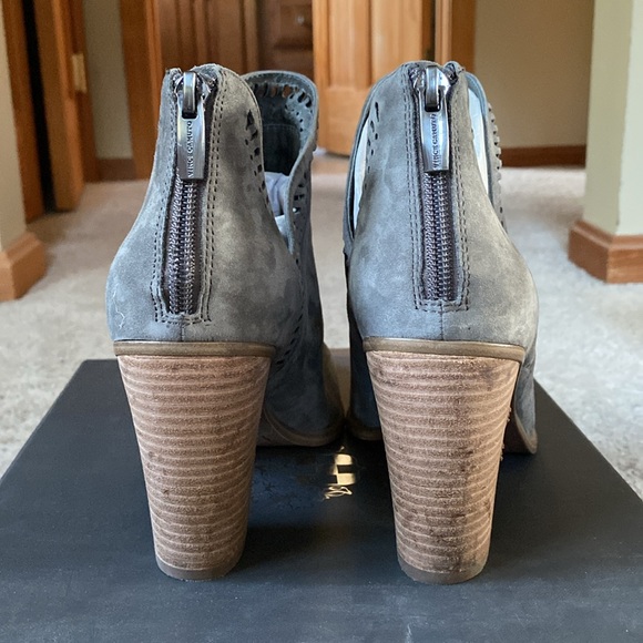 Vince Camuto Fileana bootie - Picture 4 of 6